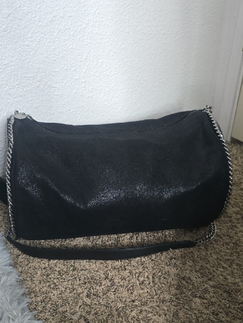 Stella McCartney Black Shine Weekender Bag W/ Silver Chain Trim (EUC)(RARE)🖤🩶 - Picture 5 of 13